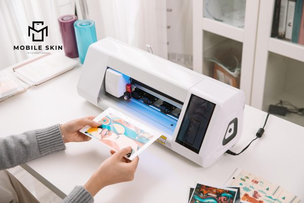 ماكينة تقطيع اسكرينات الموبايل - CS310