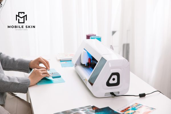 ماكينة تقطيع اسكرينات الموبايل - CS310