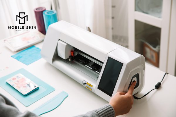 ماكينة تقطيع اسكرينات الموبايل - CS310