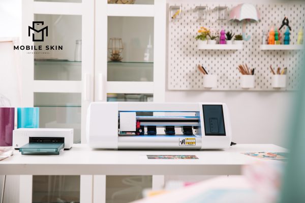 ماكينة تقطيع اسكرينات الموبايل - CS310