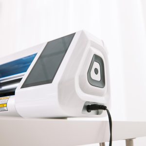 ماكينة تقطيع اسكرينات الموبايل - CS310