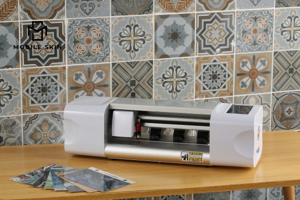 ماكينة تقطيع اسكرينات الموبايل - CA310